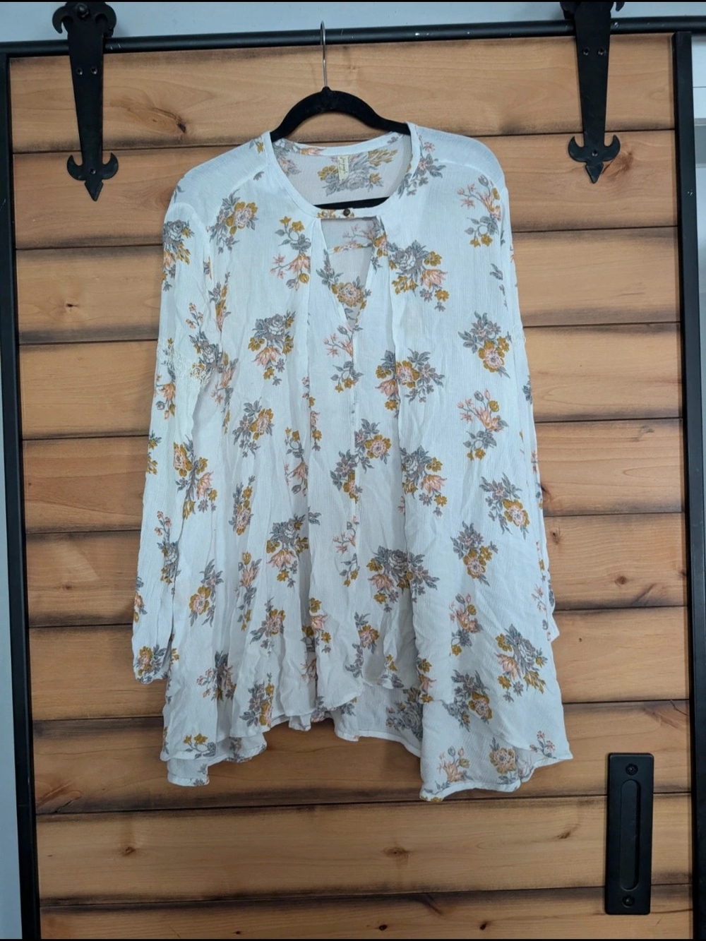 Free People Lightweight White Floral Long-Sleeve Women's Top